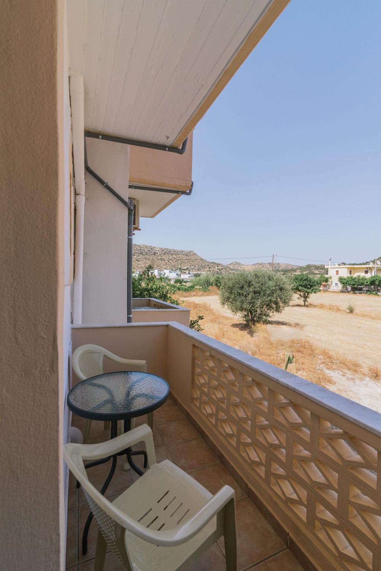 Matala Bay Hotel & Apartments Quarto foto