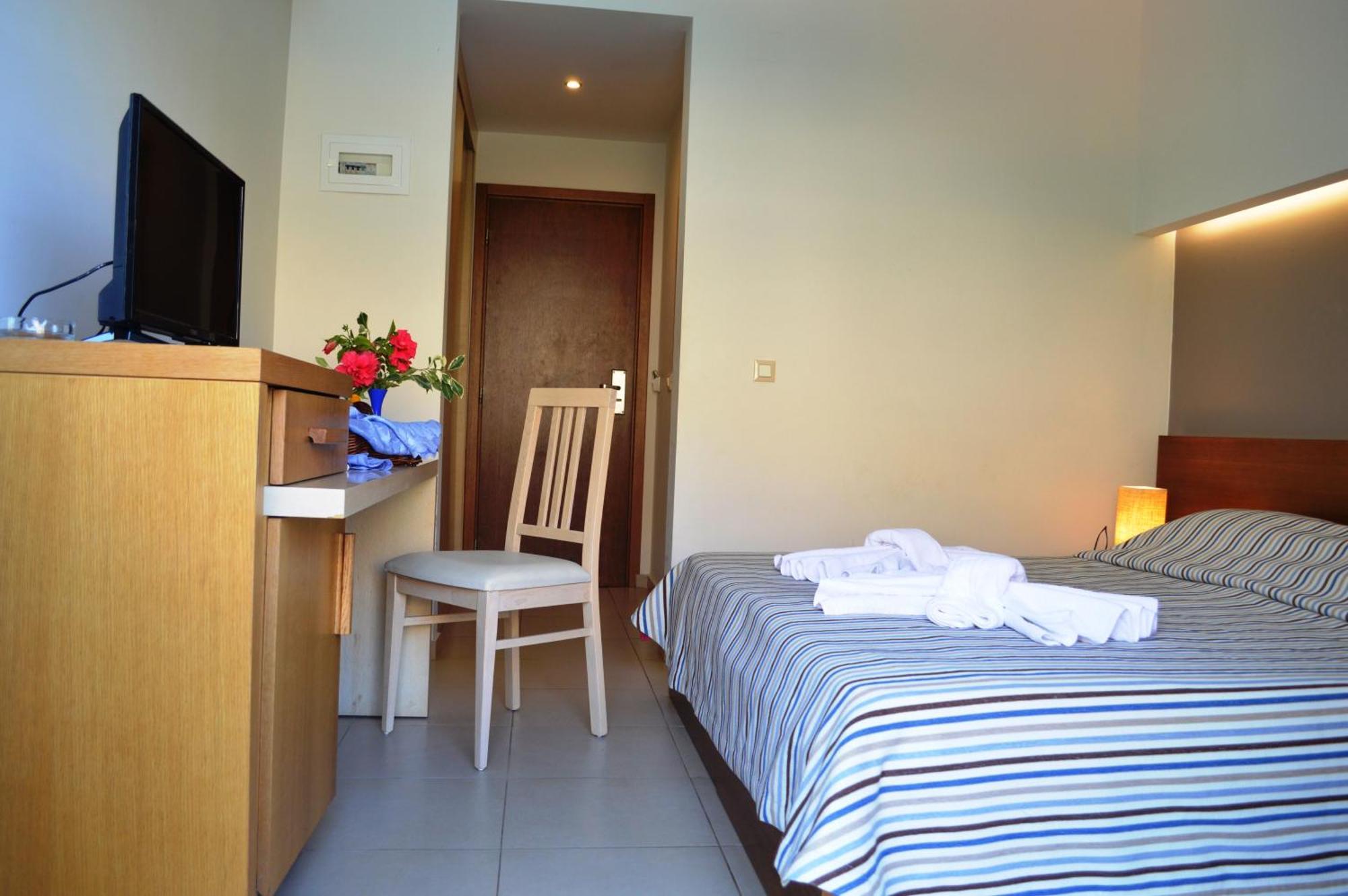 Matala Bay Hotel & Apartments Quarto foto