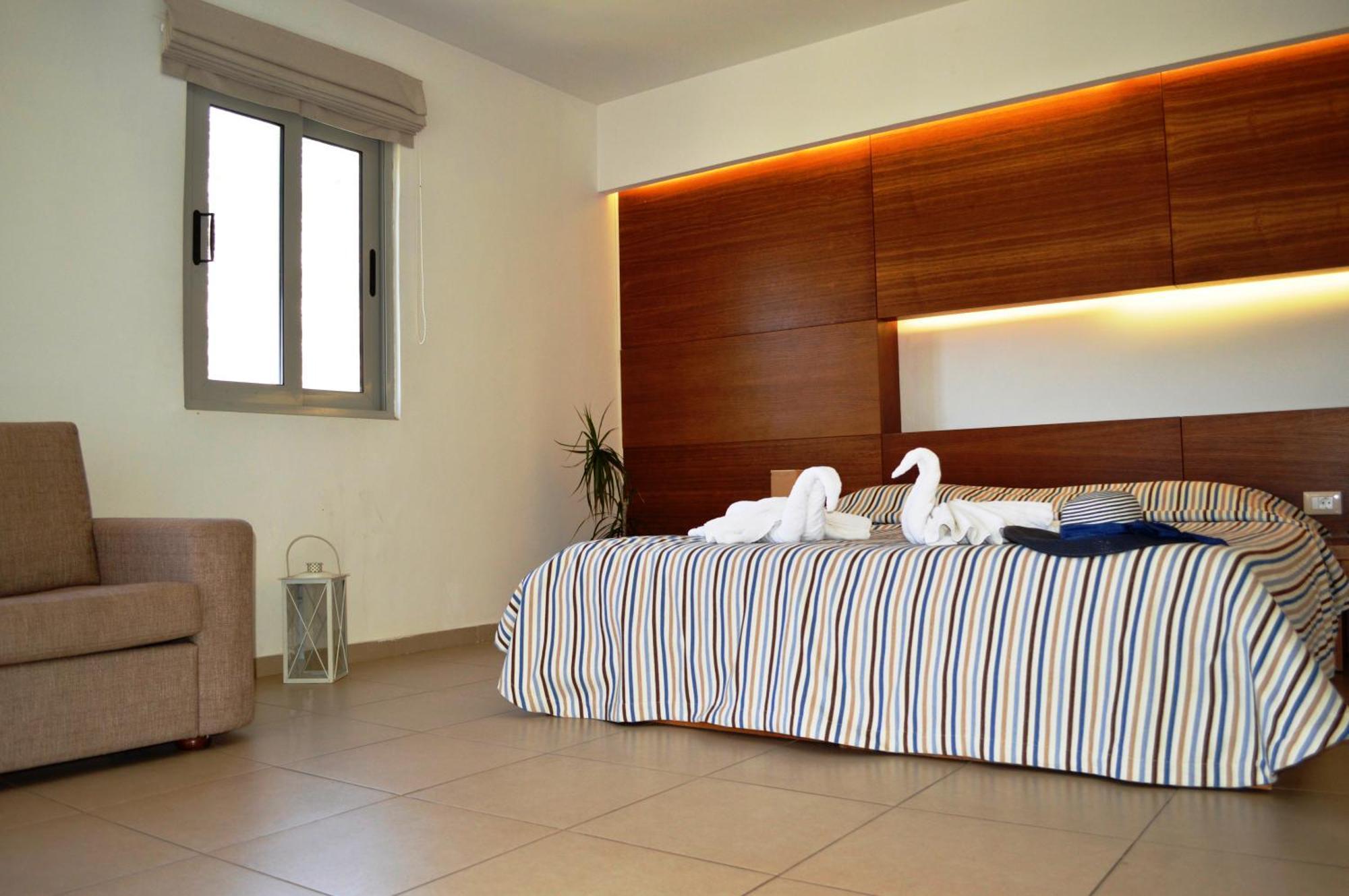 Matala Bay Hotel & Apartments Quarto foto